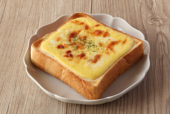 コーンポタージュで作る グラタントースト 